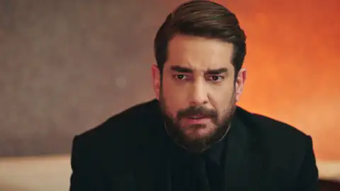 Muzo Tras el cristal