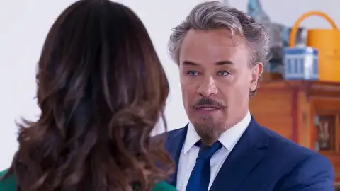 Natalia hace creer a Cantú que está dispuesta a salvar su matrimonio Natalia hace creer a Cantú que está dispuesta a salvar su matrimonio