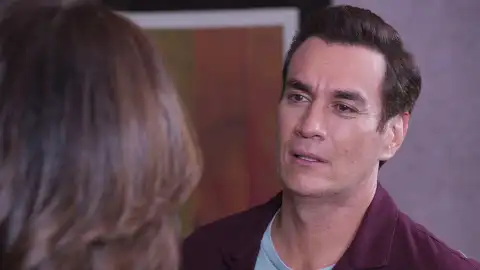 Vicente atraviesa un mal momento personal: se enfrenta a Olga y queda desconcertado tras la impactante confesión de Natalia a Adrián Vicente atraviesa un mal momento personal: se enfrenta a Olga y queda desconcertado tras la impactante confesión de Natalia a Adrián