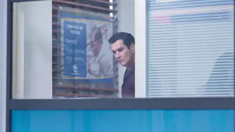 Vicente escucha la sorprendente conversación de Natalia a Adrián Vicente escucha la sorprendente conversación de Natalia a Adrián