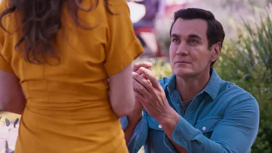 Chente le pide matrimonio a Natalia Chente le pide matrimonio a Natalia