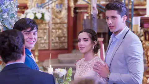 Andrea y Omar bautizan a su hijo, al que llamarán Vicente Andrea y Omar bautizan a su hijo, al que llamarán Vicente