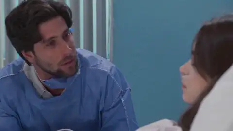 Mateo está roto de dolor al ver a Valeria inconsciente Mateo está roto de dolor al ver a Valeria inconsciente