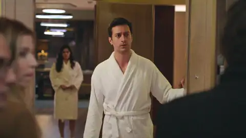 Sedat Tras el cristal