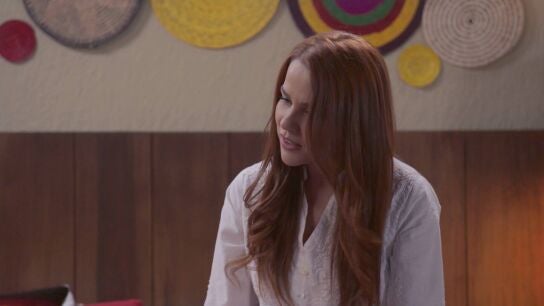 Ivana le informa a Valeria sobre la relación de Mateo y Natalia