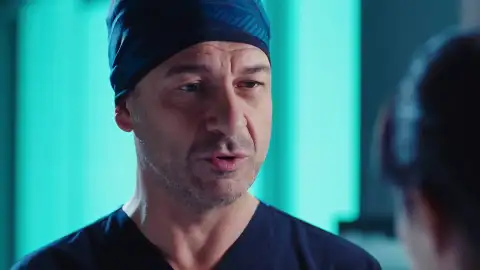 Tanju pide a Nazli que cuide del delincuente en la UCI Tanju pide a Nazli que cuide del delincuente en la UCI