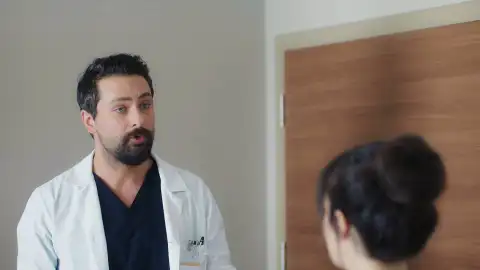 Ferman se enfrenta a un dilema: ¿salvar a Nazli o perjudicar a Beliz? Ferman se enfrenta a un dilema: ¿salvar a Nazli o perjudicar a Beliz?