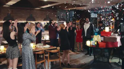 Una fiesta inesperada: Ferman celebra su cumpleaños rodeado de amigos Ferman celebra su cumpleaños y le organizan una fiesta sorpresa Una fiesta inesperada: Ferman celebra su cumpleaños rodeado de amigos Ferman celebra su cumpleaños y le organizan una fiesta sorpresa