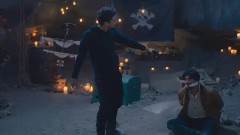 Tony intenta vengarse de Mateo y Natalia, pero la policía frustra su plan Tony intenta vengarse de Mateo y Natalia, pero la policía frustra su plan