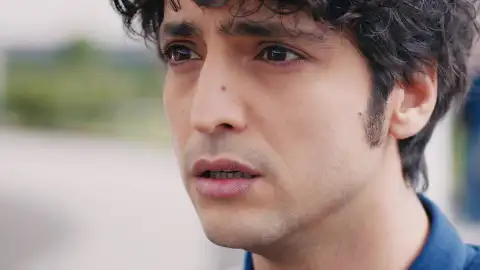 Alí, toca fondo: lo separan de Nazli y se reencuentra con su padre tras años de abandono Alí, toca fondo: lo separan de Nazli y se reencuentra con su padre tras años de abandono