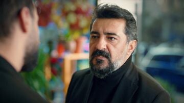 El plan de Akif para que Ömer no descubrá la verdad sobre el accidente de Kadir 