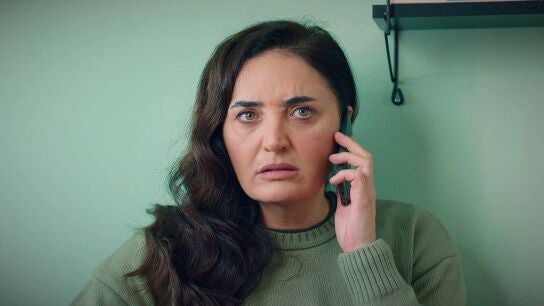 Sengül descubre que Ayla fue quien la engañó