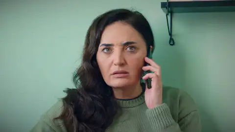 Sengül descubre que Ayla fue quien la engañó Sengül descubre que Ayla fue quien la engañó