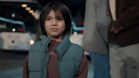Filiz deja unos minutos solo a Kuzey y el pequeño acaba desapareciendo Filiz deja unos minutos solo a Kuzey y el pequeño acaba desapareciendo