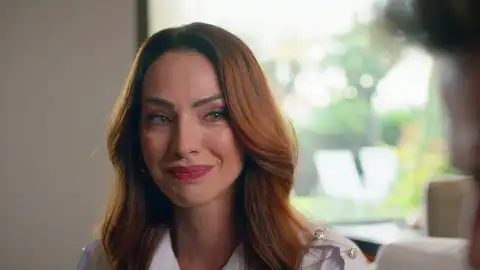 Ayla le confiesa a Bert la verdad sobre su pasado Ayla le confiesa a Bert la verdad sobre su pasado