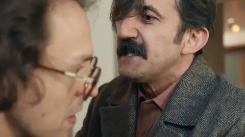 Reha amenaza a Atilla: "No vuelvas a tocar a Karsu" Reha amenaza a Atilla: "No vuelvas a tocar a Karsu"