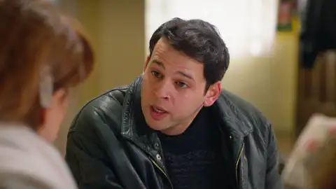 Oğulcan teme que su abuela se haya deshecho del dinero Oğulcan teme que su abuela se haya deshecho del dinero