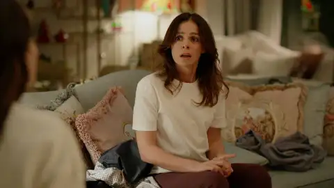 Karsu está hecha un mar de dudas tras su beso con Bora Karsu está hecha un mar de dudas tras su beso con Bora