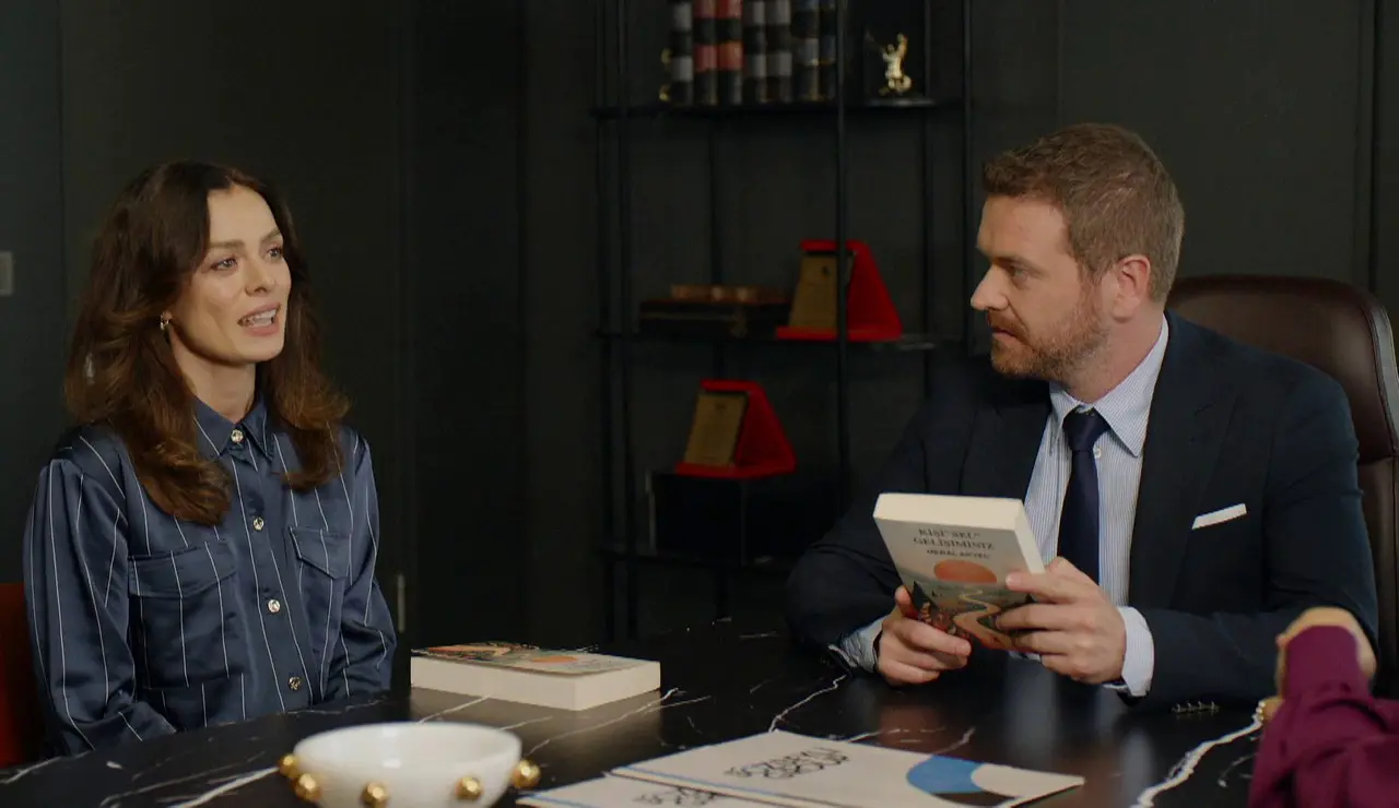 Nada vuelve a ser igual entre Bora y Karsu tras su beso