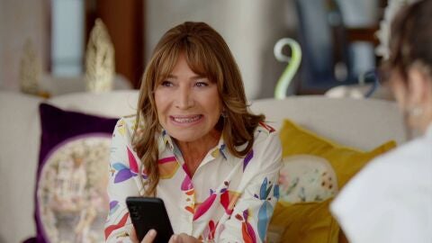 Filiz le revela a Karsu que Hande es infiel a Reha