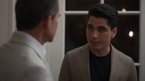 Velvet el nuevo imperio - El hermano de Cristina se preocupa por su estado mental Velvet el nuevo imperio - El hermano de Cristina se preocupa por su estado mental