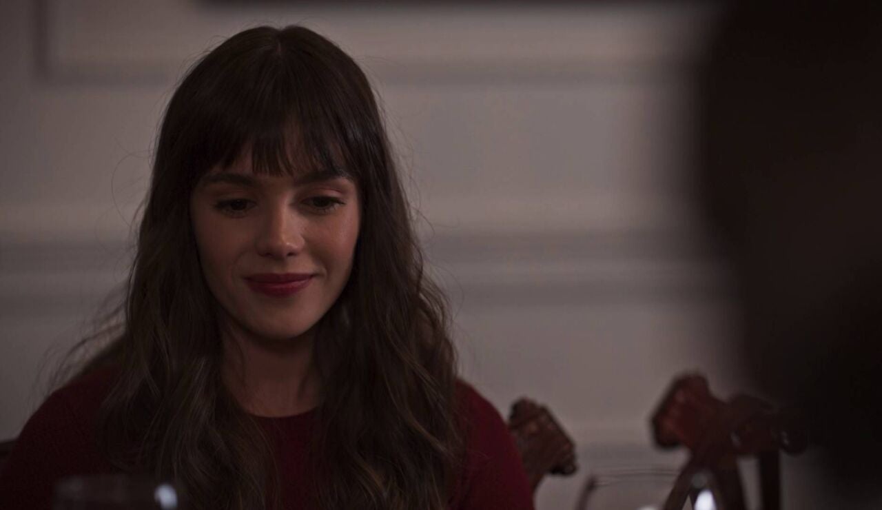 Velvet el nuevo imperio - Ana y Alberto coinciden en una cena en casa de su prometida