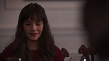 Velvet el nuevo imperio - Ana y Alberto coinciden en una cena en casa de su prometida