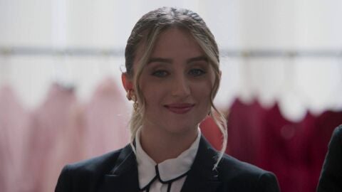 Velvet el nuevo imperio - Valeria Márquez es la nueva vendedora