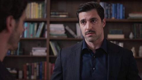 Velvet el nuevo imperio - Mateo le dice a Alberto que tenga cuidado con engañar a Cristina