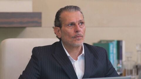 Ramsés despide a Leona por lo ocurrido en el evento