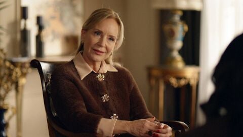 Nazan ve a Ayça una candidata ideal para su sobrino 