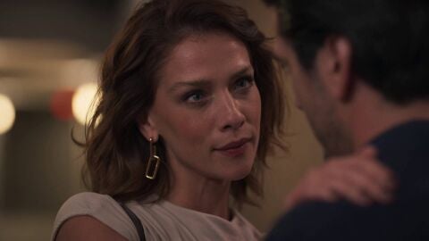 Velvet el nuevo imperio - Cristina casi pilla a Ana y Alberto juntos