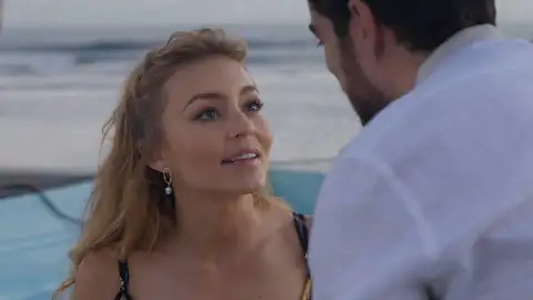 David y Leona se confiesan su amor en una cena romántica David y Leona se confiesan su amor en una cena romántica