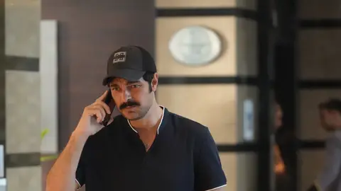 Tufan, el hombre poderoso que no puede escapar de su pasado Tufan, el hombre poderoso que no puede escapar de su pasado