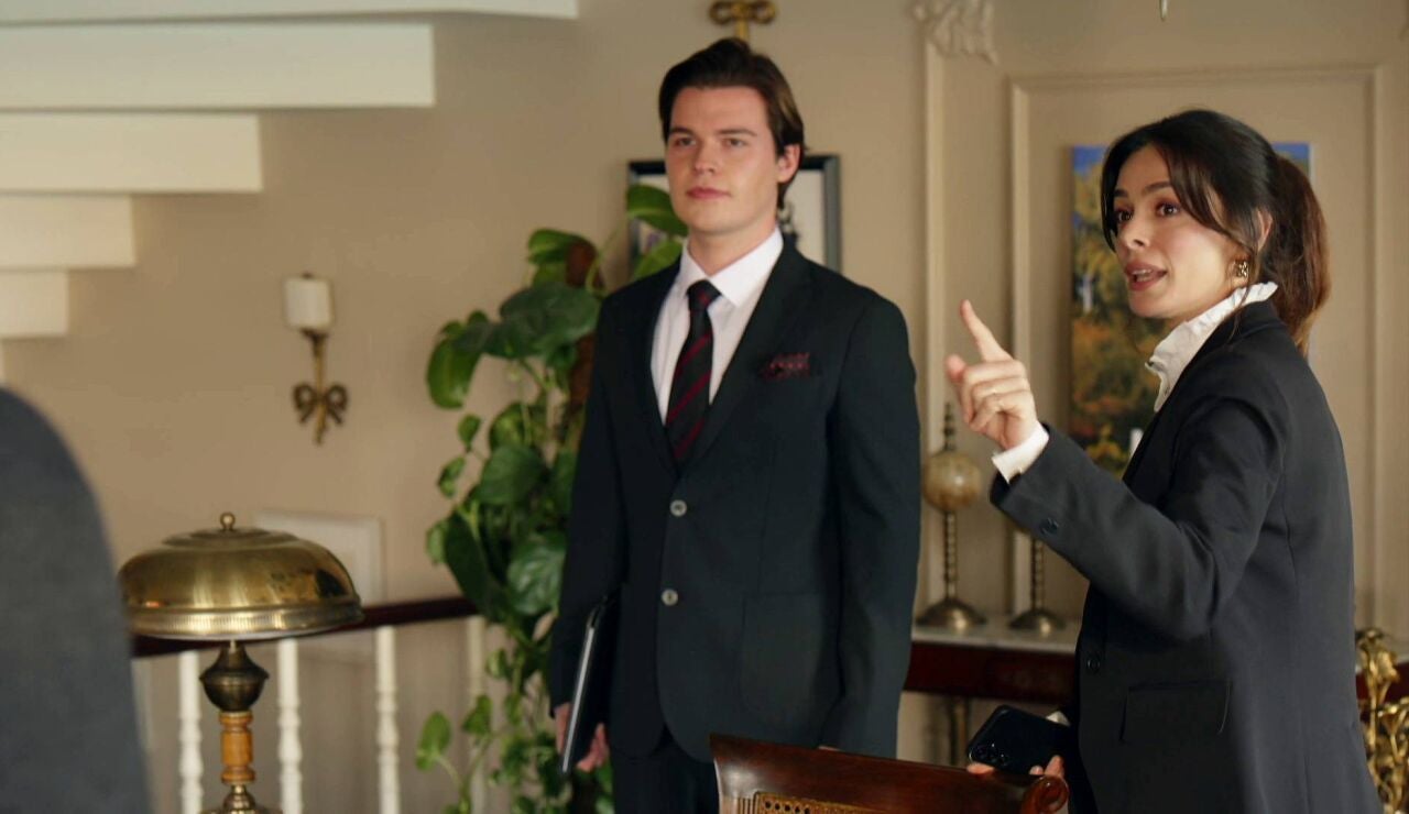 Karsu y Bora dan rienda suelta a su imaginaci&oacute;n y fantasean sobre c&oacute;mo ser&iacute;an sus vidas si sus prioridades fueran distintas