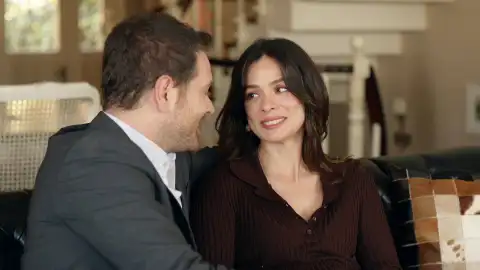 Bora imagina cómo sería su vida con Karsu lejos de la ciudad Bora imagina cómo sería su vida con Karsu lejos de la ciudad