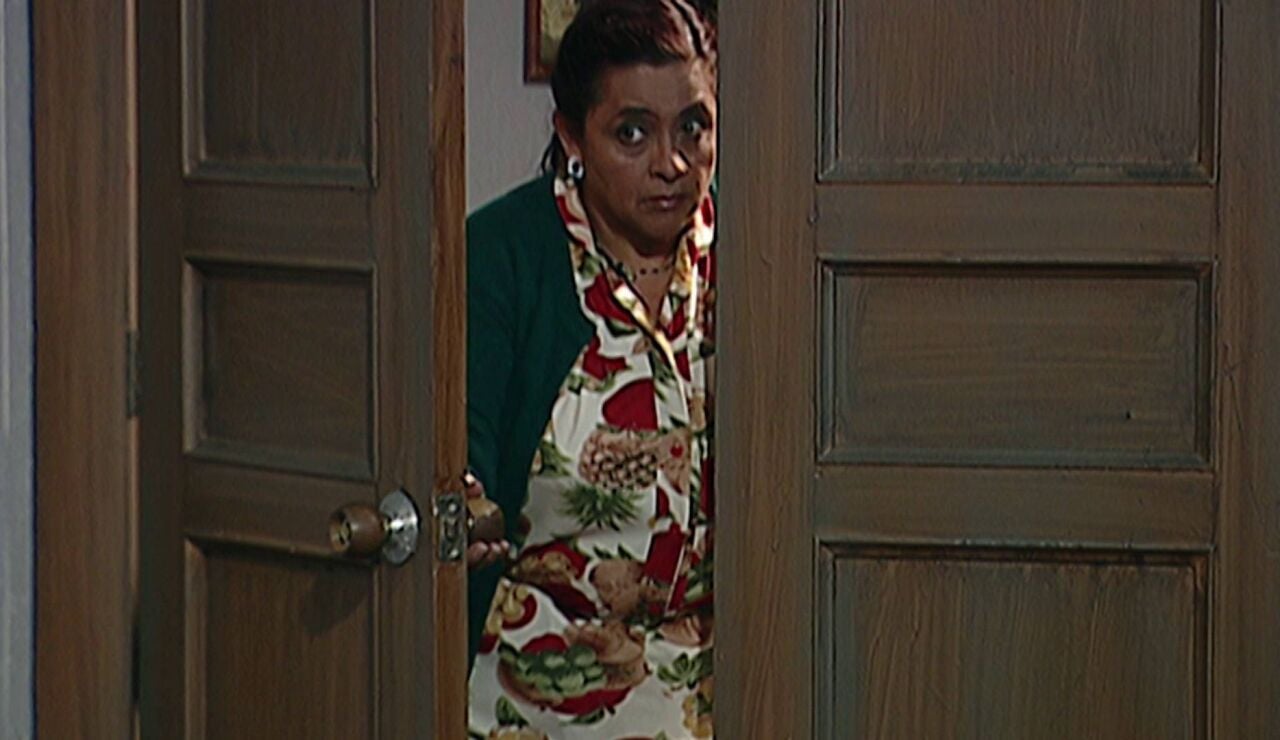 Pasi&oacute;n de gavilanes - Mart&iacute;n conoce a Hortensia en el sanatorio mental