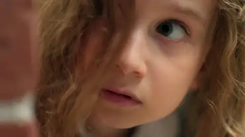 Leyla descubre los planes de Nur Leyla descubre los planes de Nur