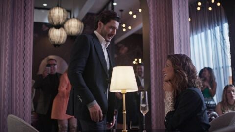 Velvet el nuevo imperio - Alberto pide matrimonio a Cristina