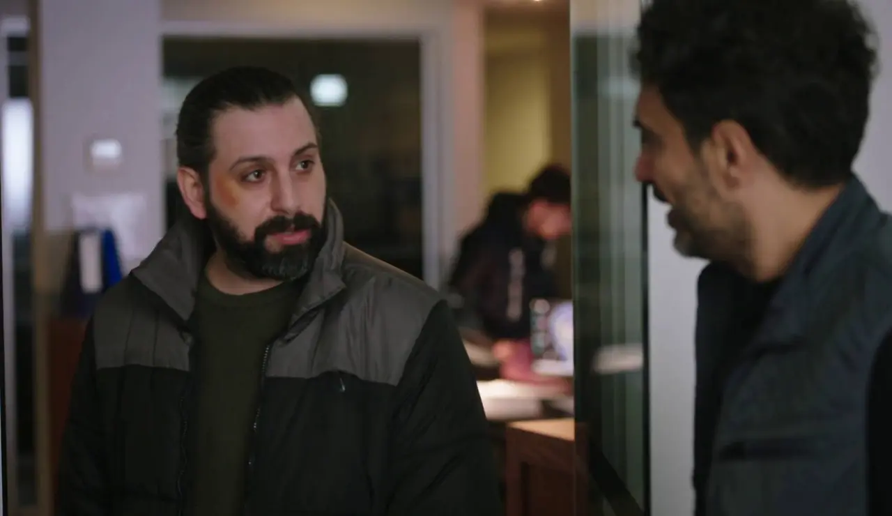 Secretos de familia - Ceylin empieza a sospechar que Niyazi es el asesino de Engin