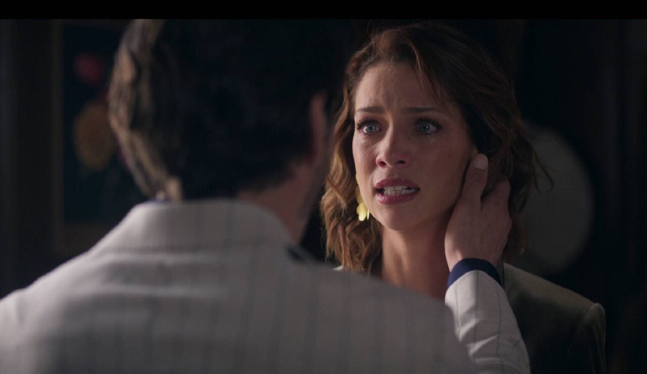 Velvet el nuevo imperio - Cristina enfrenta a Alberto: sabe que tiene a otra mujer