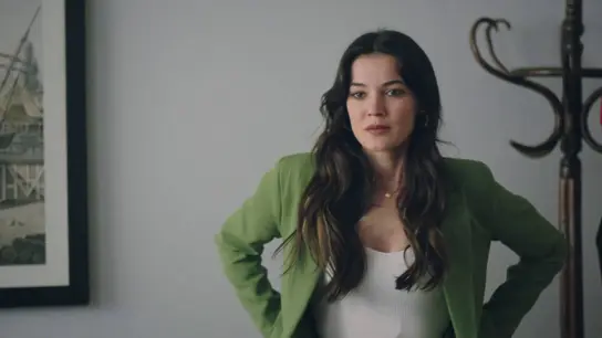 Secretos de familia - Yekta hace que detengan a Ceylin como si estuviera loca Secretos de familia - Yekta hace que detengan a Ceylin como si estuviera loca