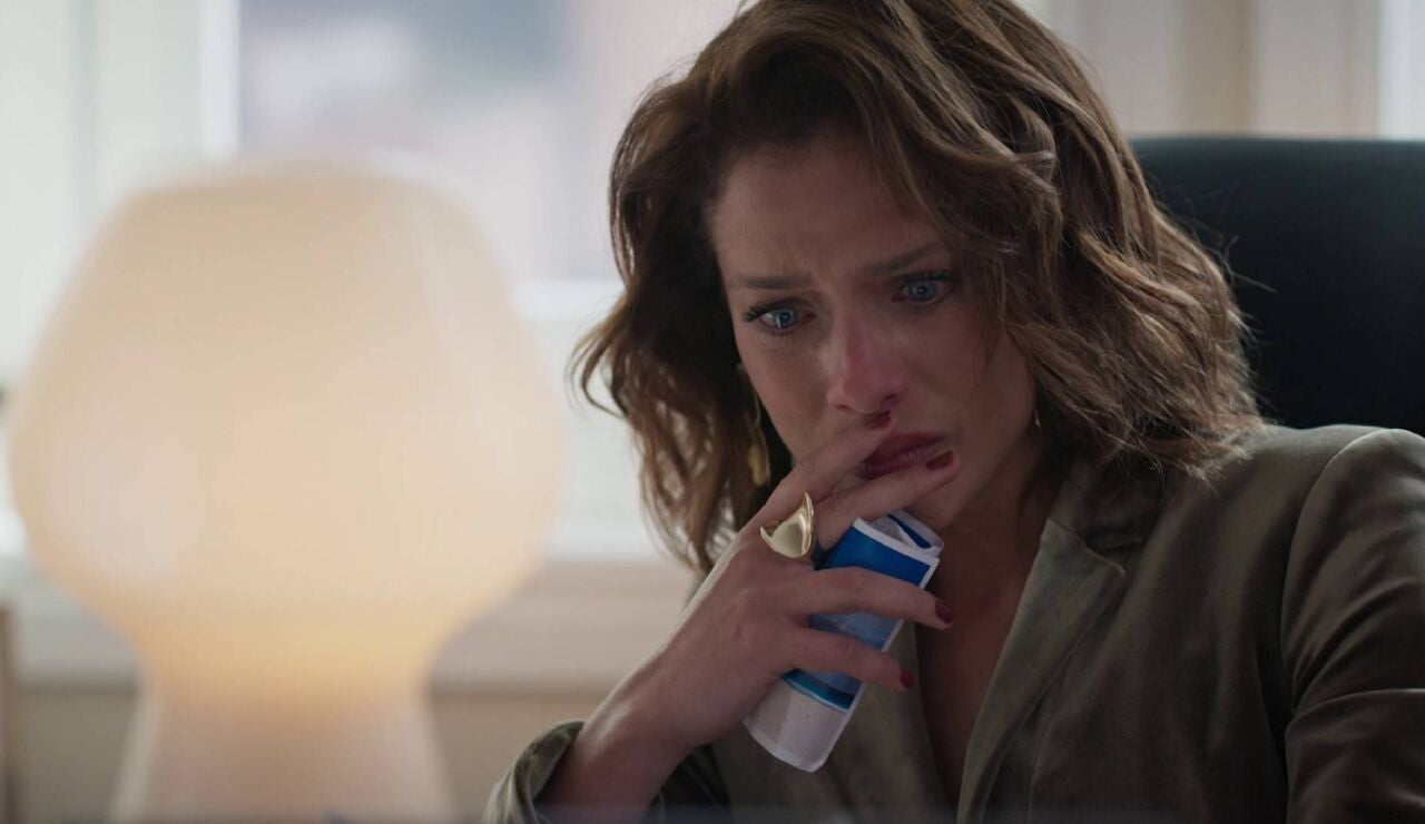 Velvet el nuevo imperio - Velvet el nuevo imperio - Cristina descubre las cartas de Amor de una mujer a Alberto