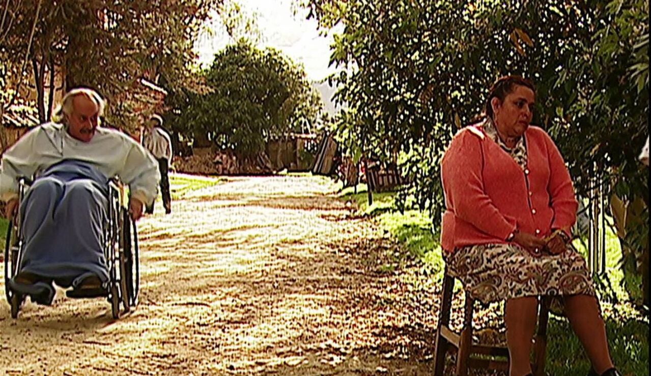 Mart&iacute;n sigue internado en un psiqui&aacute;trico y coincide con Do&ntilde;a Hortensia, atormentada por la muerte de Lidia