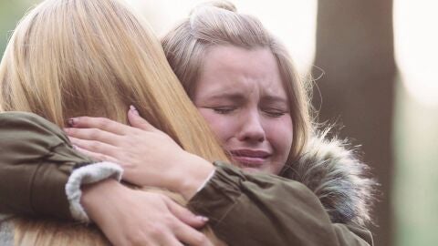 Ana Julia se desahoga con Leona 