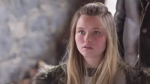 Ana Julia descubre que Camila y Calixto no son sus padres biológicos y estalla contra su familia Ana Julia descubre que Camila y Calixto no son sus padres biológicos y estalla contra su familia