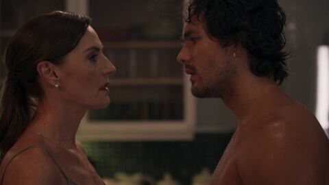 Velvet el nuevo imperio - &iexcl;Max y Blanca se besan!