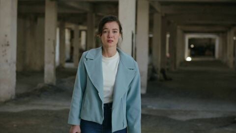 Secretos de familia - Yekta muestra a Ceylin que &Ccedil;inar mat&oacute; a su padre