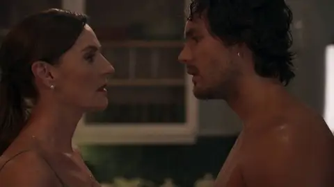 Velvet el nuevo imperio - Blanca y Max Velvet el nuevo imperio - Blanca y Max