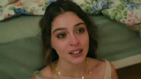 Ela echa mucho de menos a su padre Hilmi Ela echa mucho de menos a su padre Hilmi